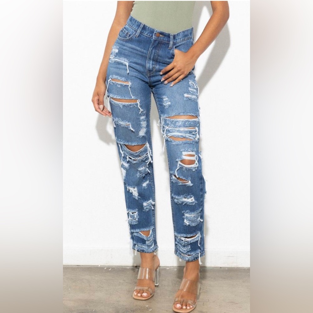 Denim Distressed Jeans NWT